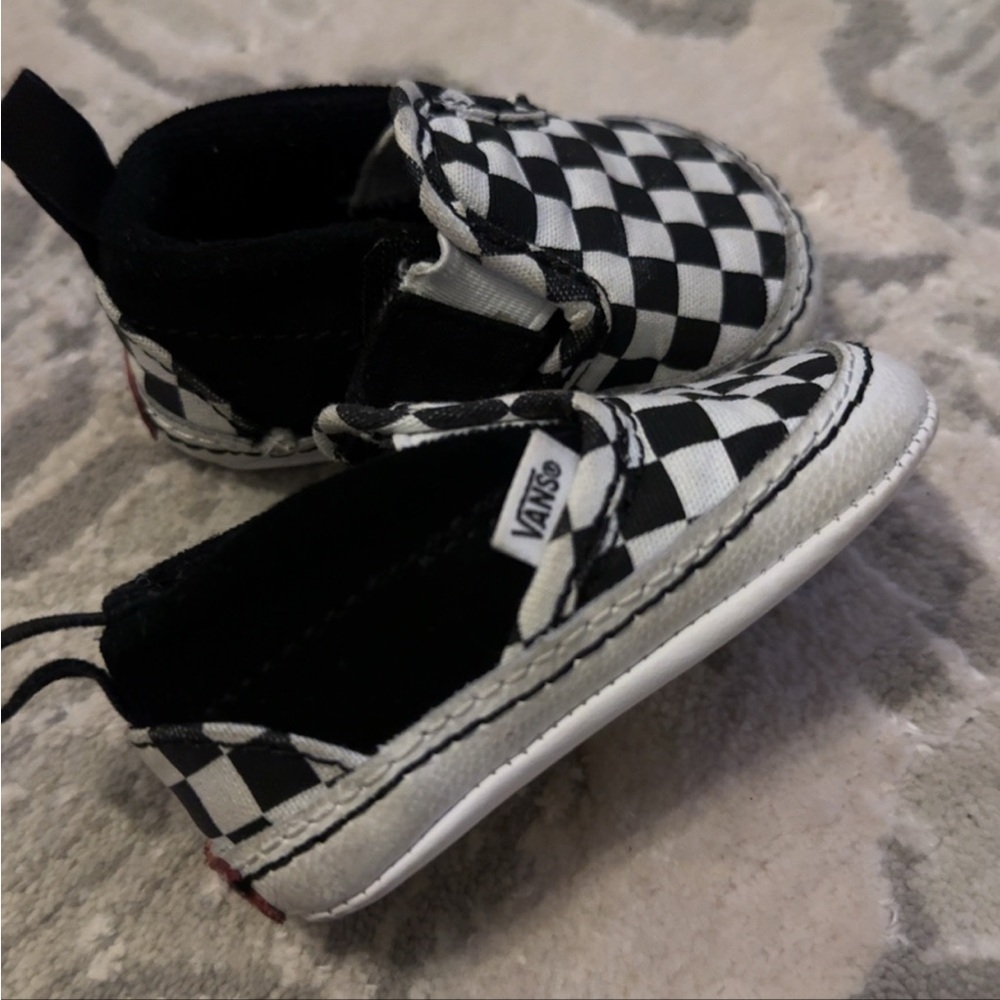 Vans crib shoes